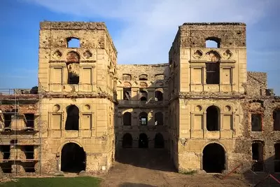 Ośrodki szkoleniowe&nbsp;w wojew&oacute;dztwie świętokrzyskim posiadające zabytkową architekturę &nbsp;