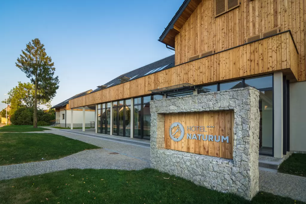 Hotel Naturum***