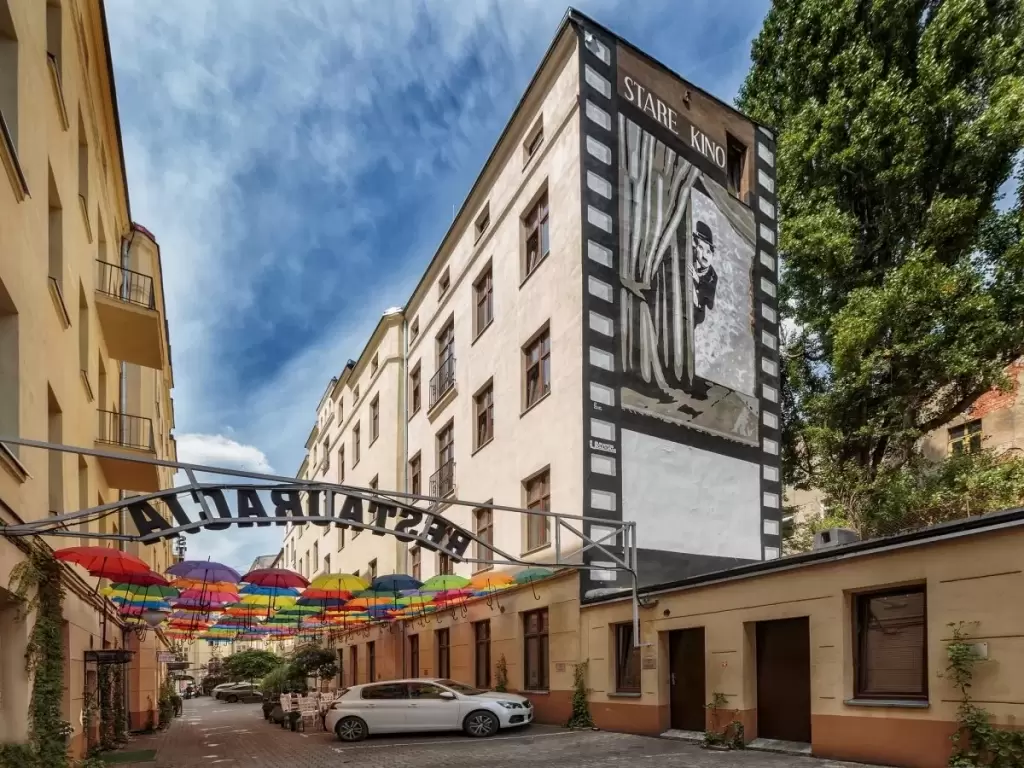 Stare Kino Cinema Residence***