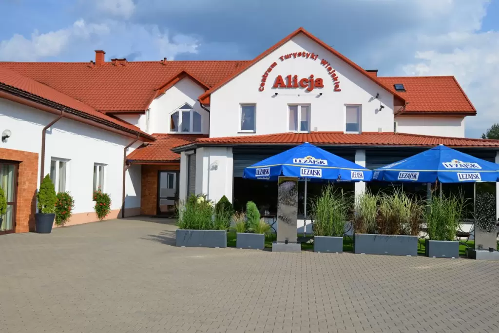 Centrum Turystyki Wiejskiej Alicja Czarna***