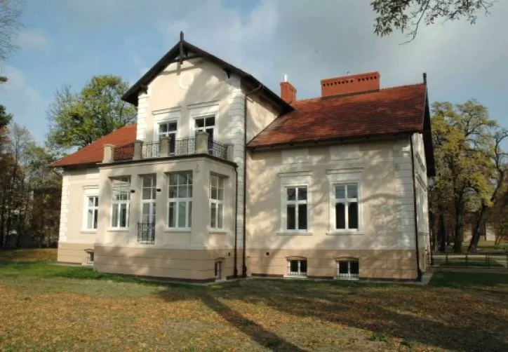 Dworek UR w Mydlnikach