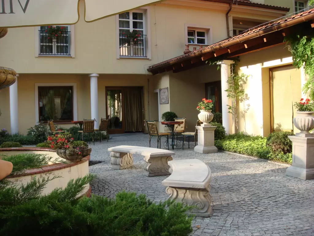 Villa Park Wesoła***