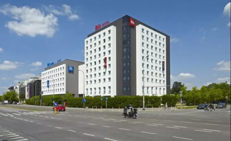 Hotel Ibis Warszawa Reduta***