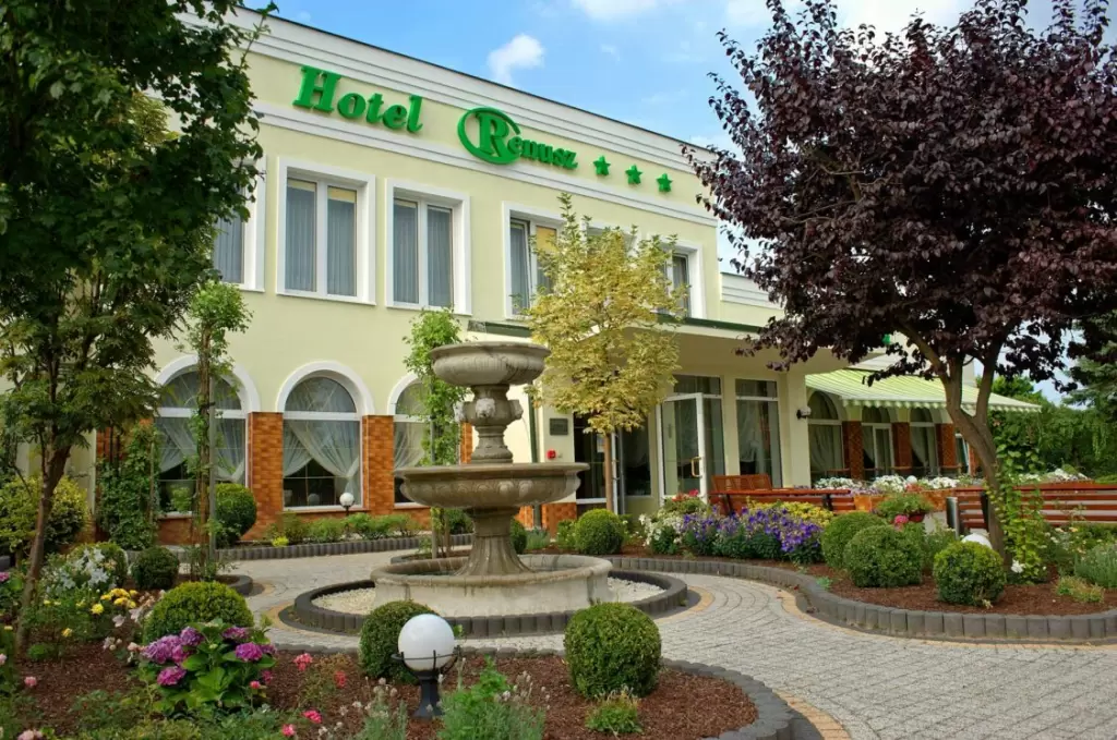 Hotel Renusz***